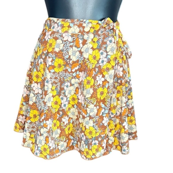 Altar'd State Dresses & Skirts - Altar'd State Floral Wrap Brown
Yellow White Mini Skirt Size Small preloved